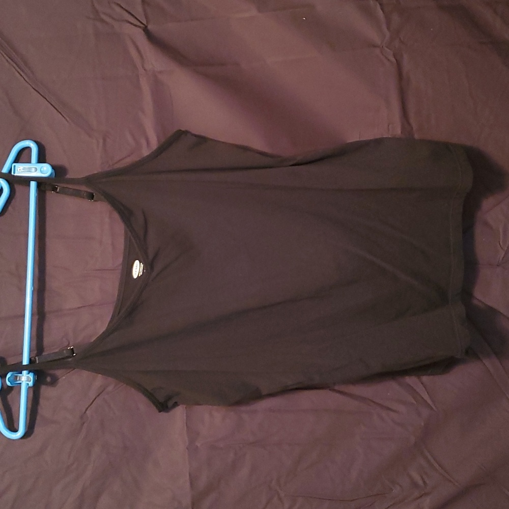 B2 old navy 2x black cami